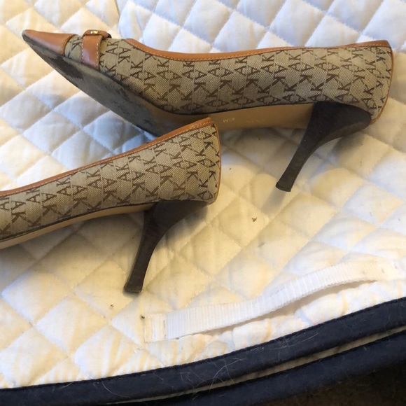 Anne Klein heels - Picture 4 of 4